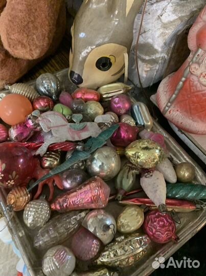 Ёлочные игрушки, морозы, снегурочки, маски