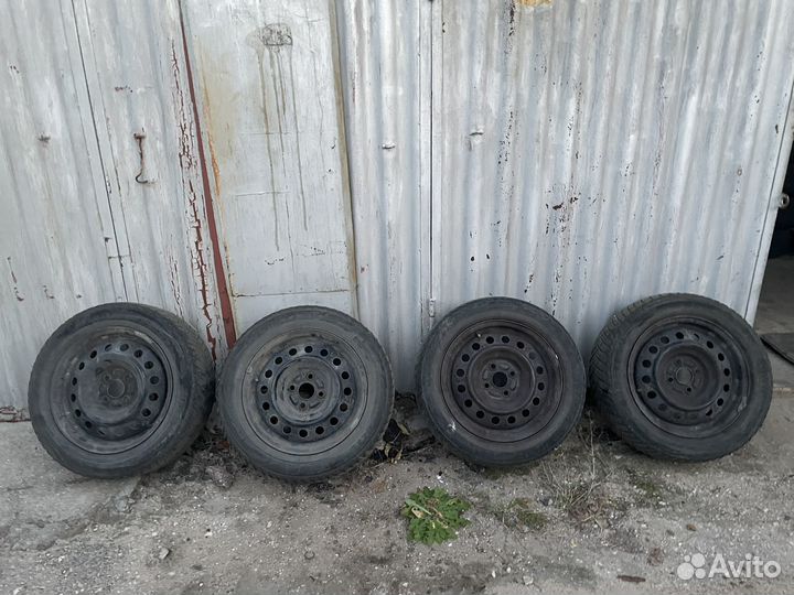 Goodyear Ultragrip Ice Arctic 195/60 R15