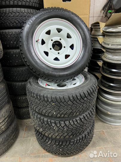Зимняя BF + ORW 5x139.7 r16 бел с красным #427