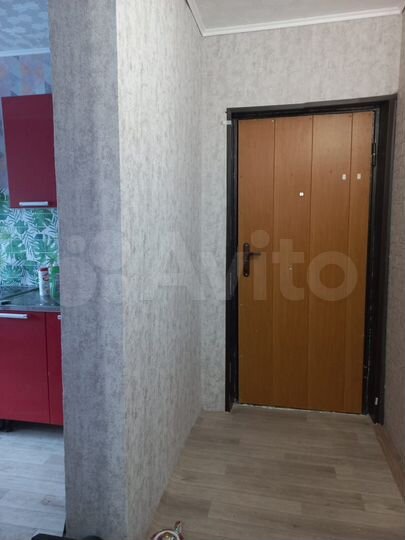 2-к. квартира, 45 м², 1/9 эт.