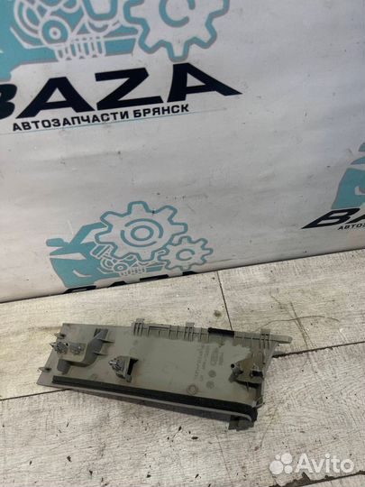 Накладка задней левой стойки Ford Mondeo 4