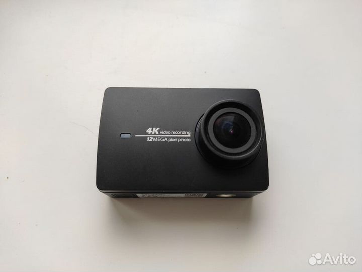 Экшн камера Хiaomi Yi 4K аквабокс + крепления