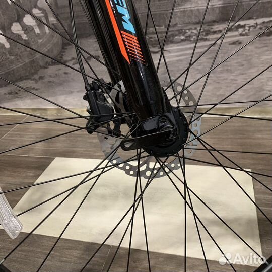 Новый totem 26 колеса,19рама алюминий, 24 скорости