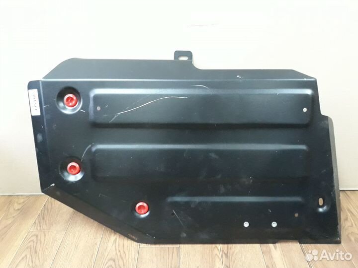 Защита топливного бака Nissan / renault