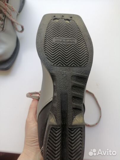 Лыжные ботинки 36р