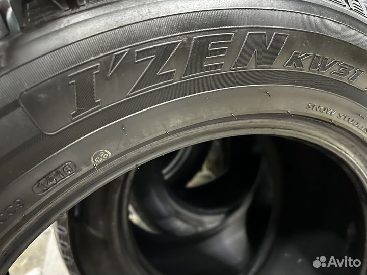 Kumho I'Zen KW31 255/55 R18 109R