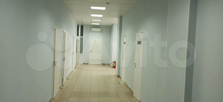 Помещение под медицинский центр, 247.5 м²