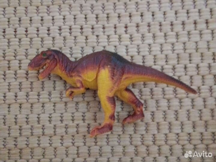 Игрушки динозавры