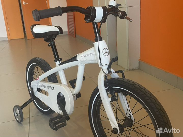 Детский велосипед Mercedes белый