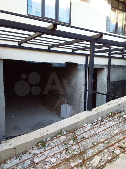 2-к. квартира, 80 м², 1/3 эт.