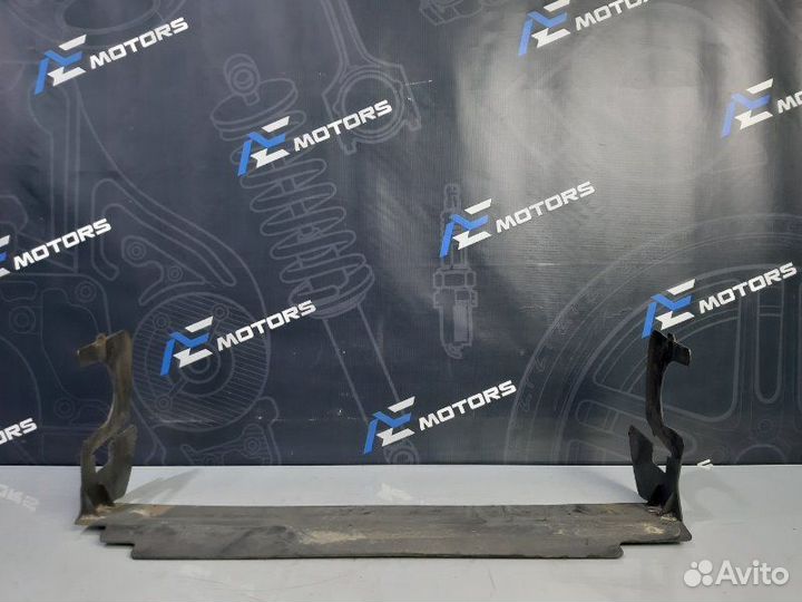 Воздуховод радиатора Chevrolet Trailblazer GMT360