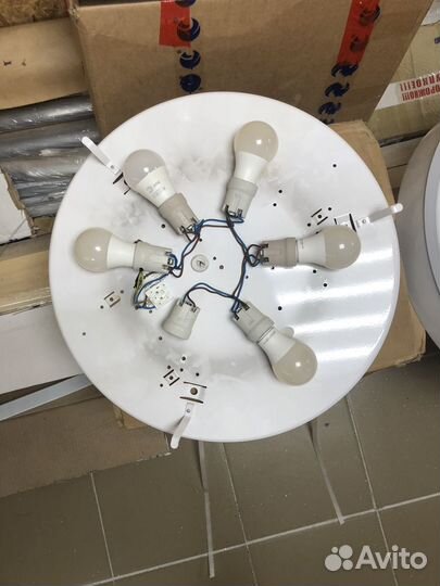 Светильник потолочный