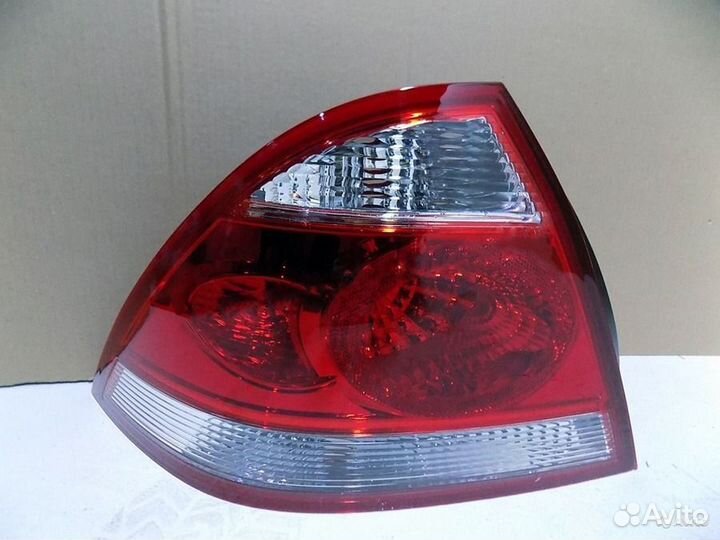 Фонарь задний левый Ниссан Альмера Классик 2007-13