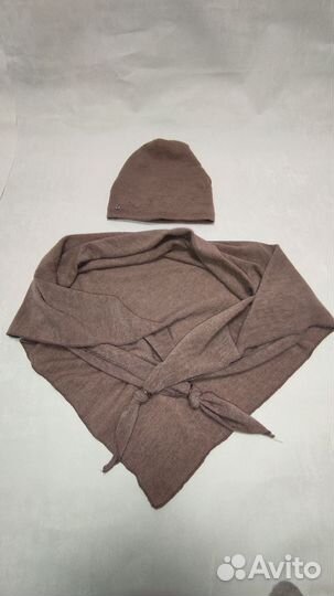 Шапка и шарф новый женский