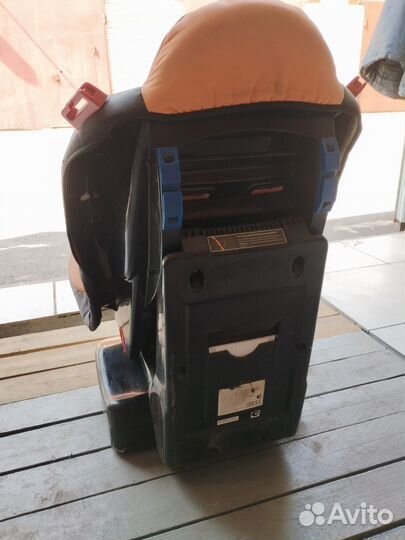 Автомобильное детское автокресло