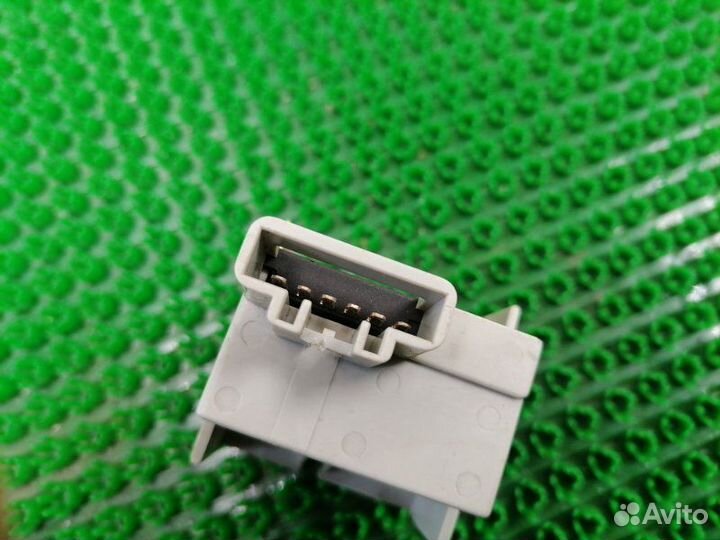 Блок кнопок Byd F3 XC 4G15S 2008