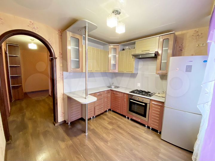 2-к. квартира, 50,7 м², 7/10 эт.