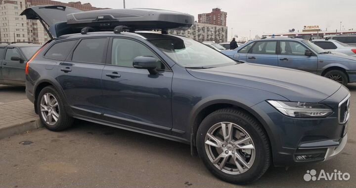 Автобокс (багажник) на Volvo V90