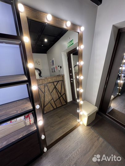 Гримерное зеркало с лампочками бу