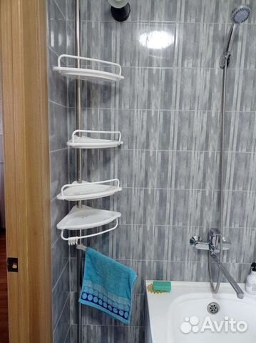 Полочка для ванной угловая