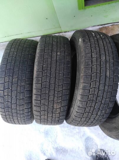 Dunlop Graspic DS3 215/70 R15 68Q