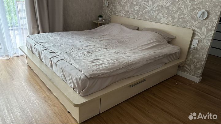 Кровать 180х200