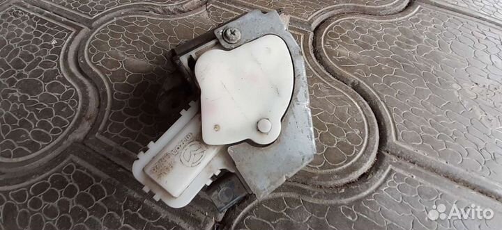 Замок багажника Мазда 6GH