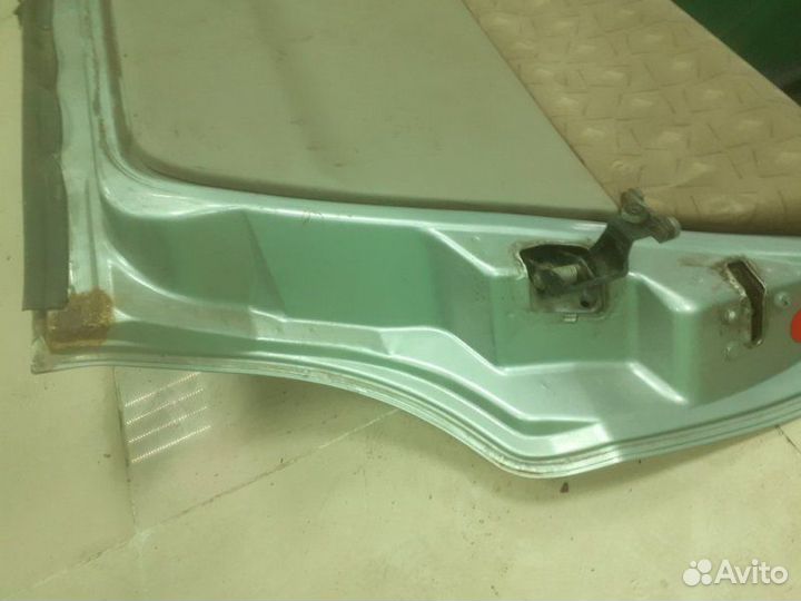 Дверь задняя правая Nissan Liberty PM12 1998