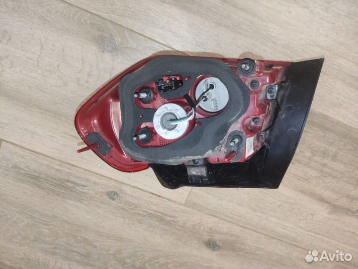 Фонарь задний левый Kia K5