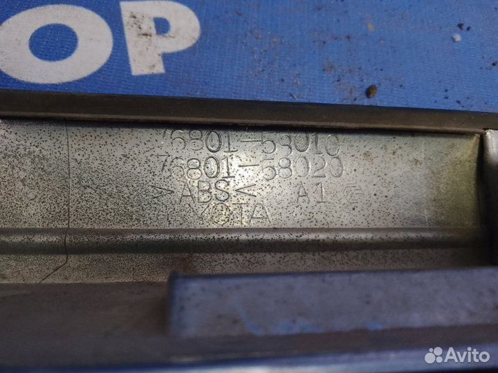 Накладка крышки багажника. Toyota Alphard минивен