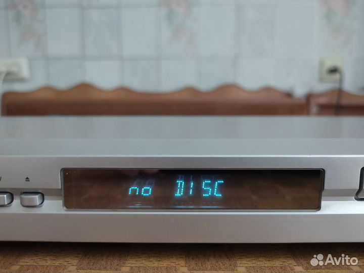 DVD проигрыватель samsung DVD-P249M