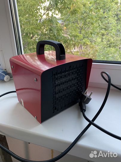 Электрическая тепловая пушка