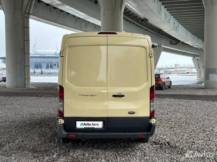 Ford Transit цельнометаллический, 2017