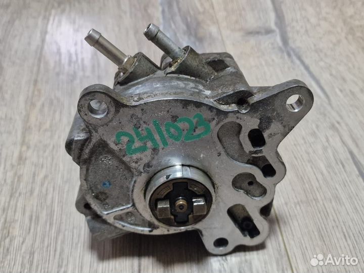 Насос тнвд Volkswagen Passat B6