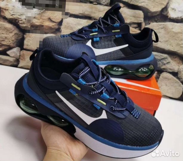 Кроссовки Nike
