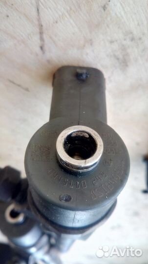 Форсунка топливная Z19DTH Опель Астра Н Зафира Б