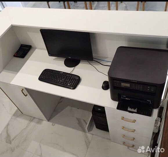 Ресепш угловой с подсветкой