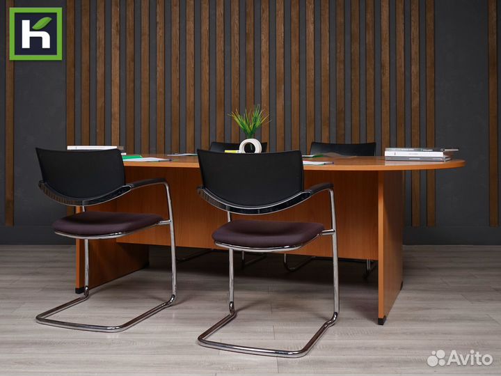 Стол для переговорной