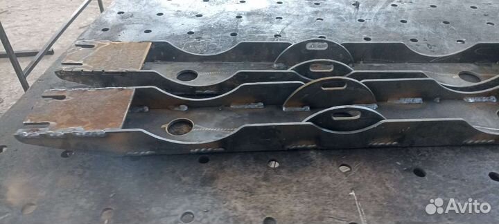 Траверса под АКПП jeep grand cherokeeZJ