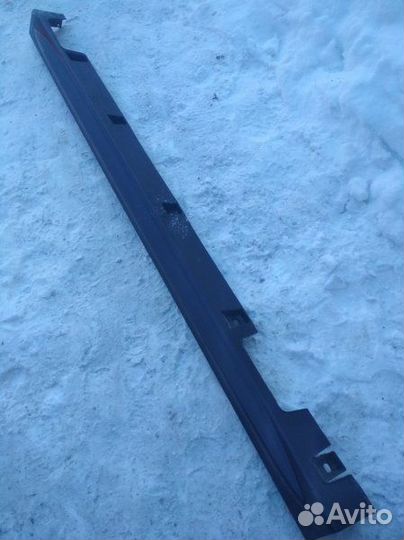 Накладка порога внешняя правая Honda Odyssey RB2