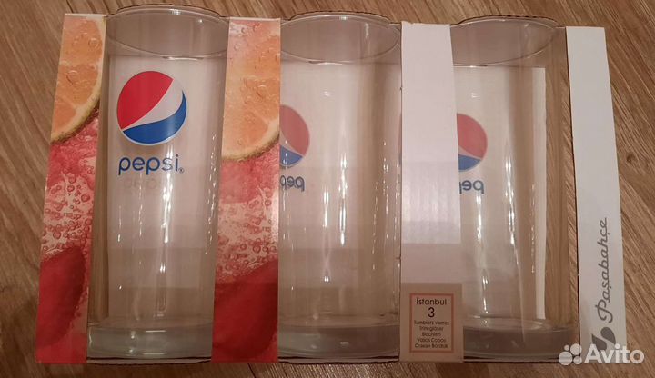 Набор стаканов и набор под мартини