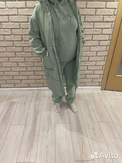 Женский спортивный костюм с жилеткой