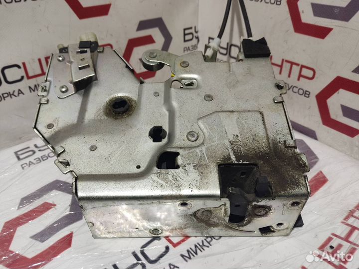 Замок двери боковой правой -09 3 пина Форд Коннект