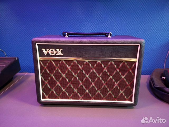 Гитарный комбик комбоусилитель