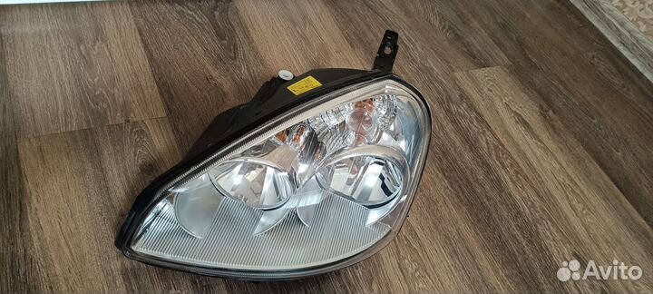 Фара приора левая оригинал