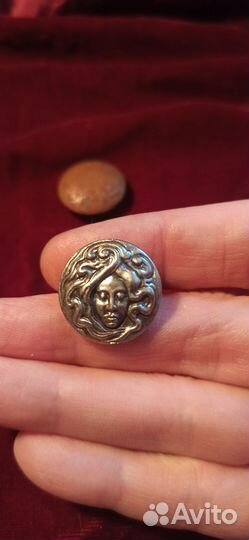 Антикварные пуговицы