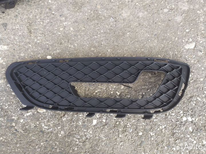 Решетка в бампер Mercedes W212 E212