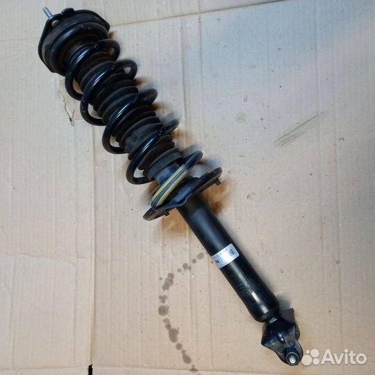 Амортизатор задний Infiniti Q50 рест. 2019