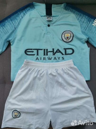 Футбольный тренировочный костюм