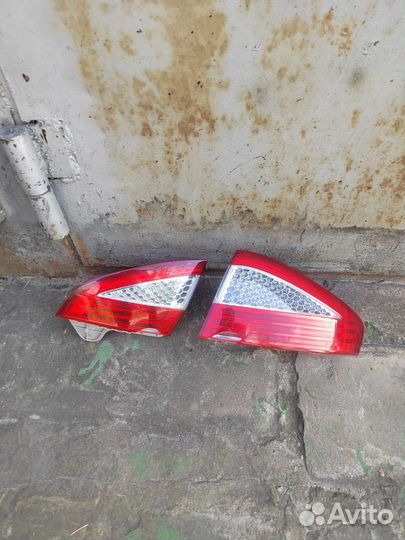 Задняя фара на ford mondeo 4